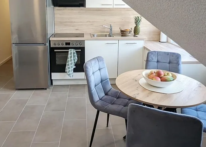 Modernes 2-zimmer アパート