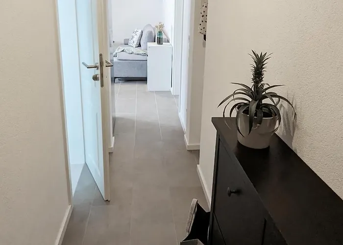 Modernes 2-zimmer アパート ジンデルフィンゲン